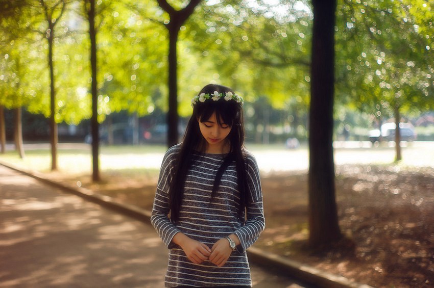 性感睡衣美女私房诱人美胸写真 