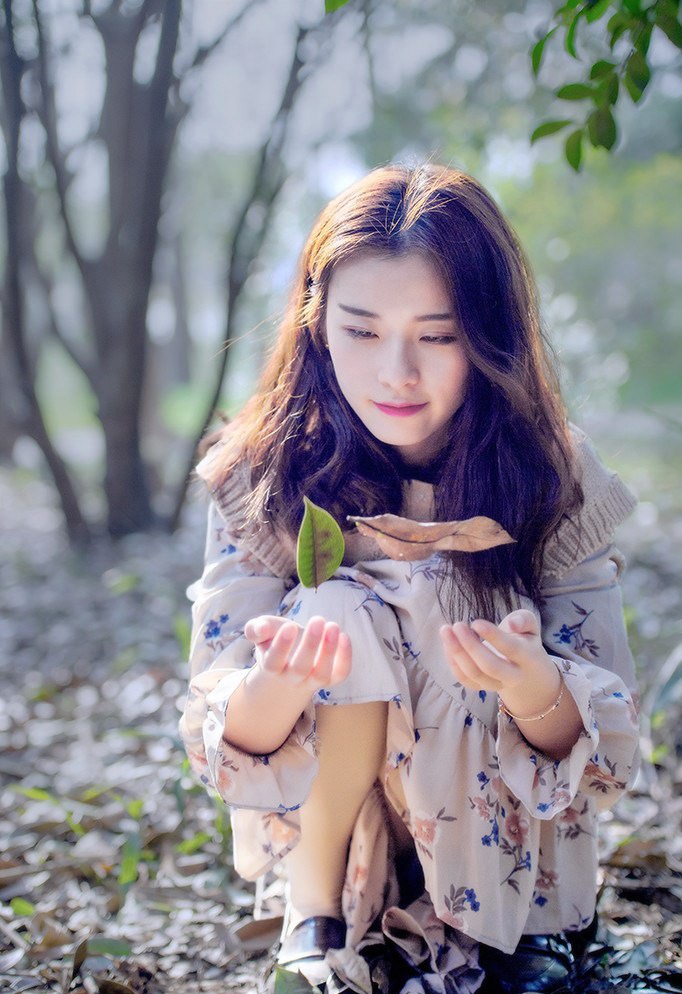 天然的美女张馥棋大秀性感完美身材 