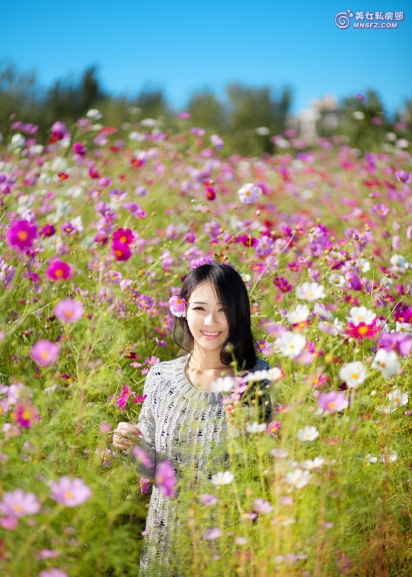 护士制服美女性感诱惑写真 