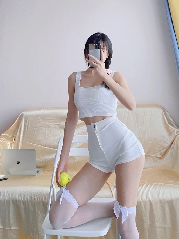 童颜大胸美女星名美津紀性感写真图片合集 