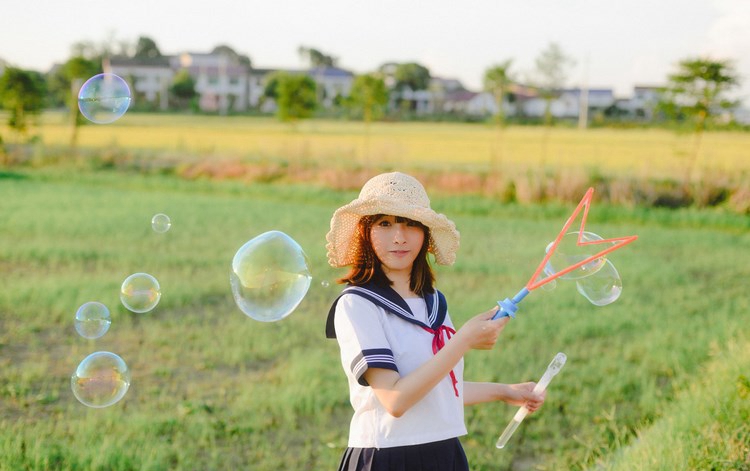 沙滩比基尼美女性感诱惑写真 