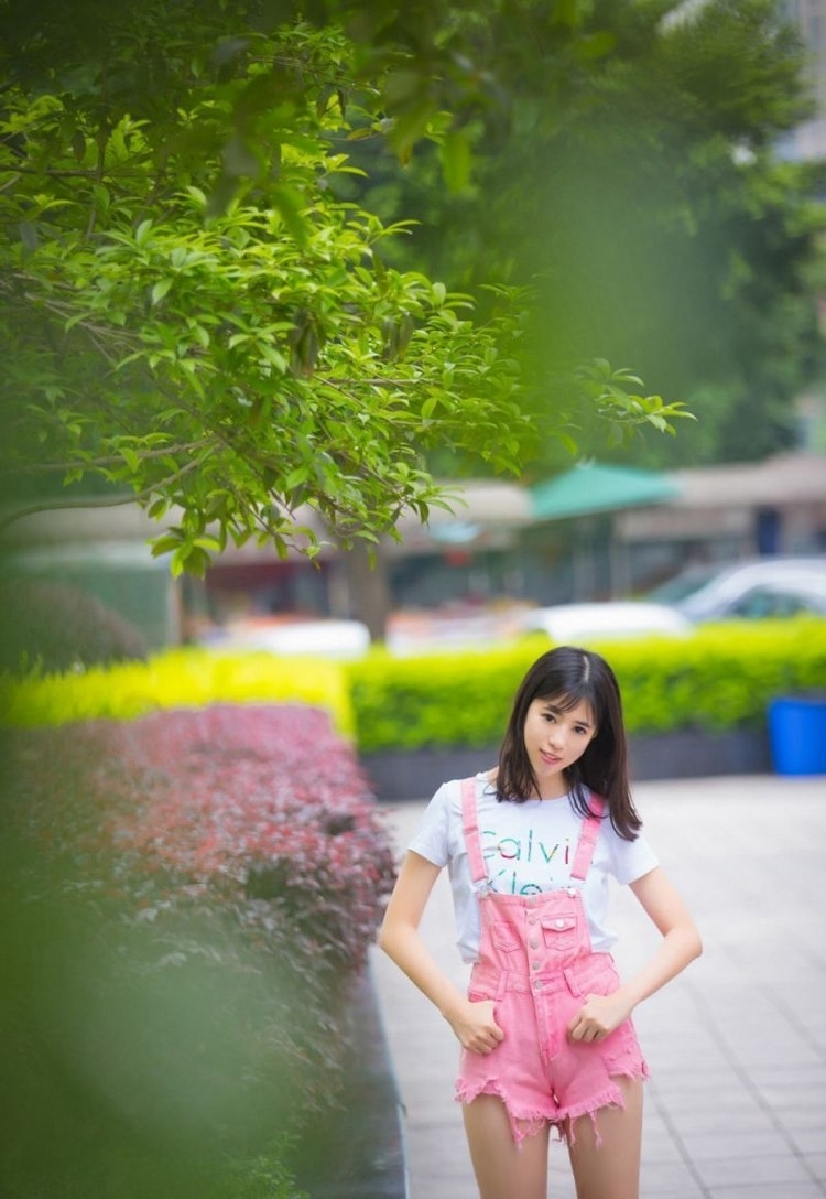 台湾美女模特辛尤里性感私房照 