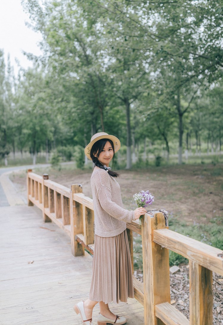 高清养眼美女佘贝拉bella旅拍美图写真 