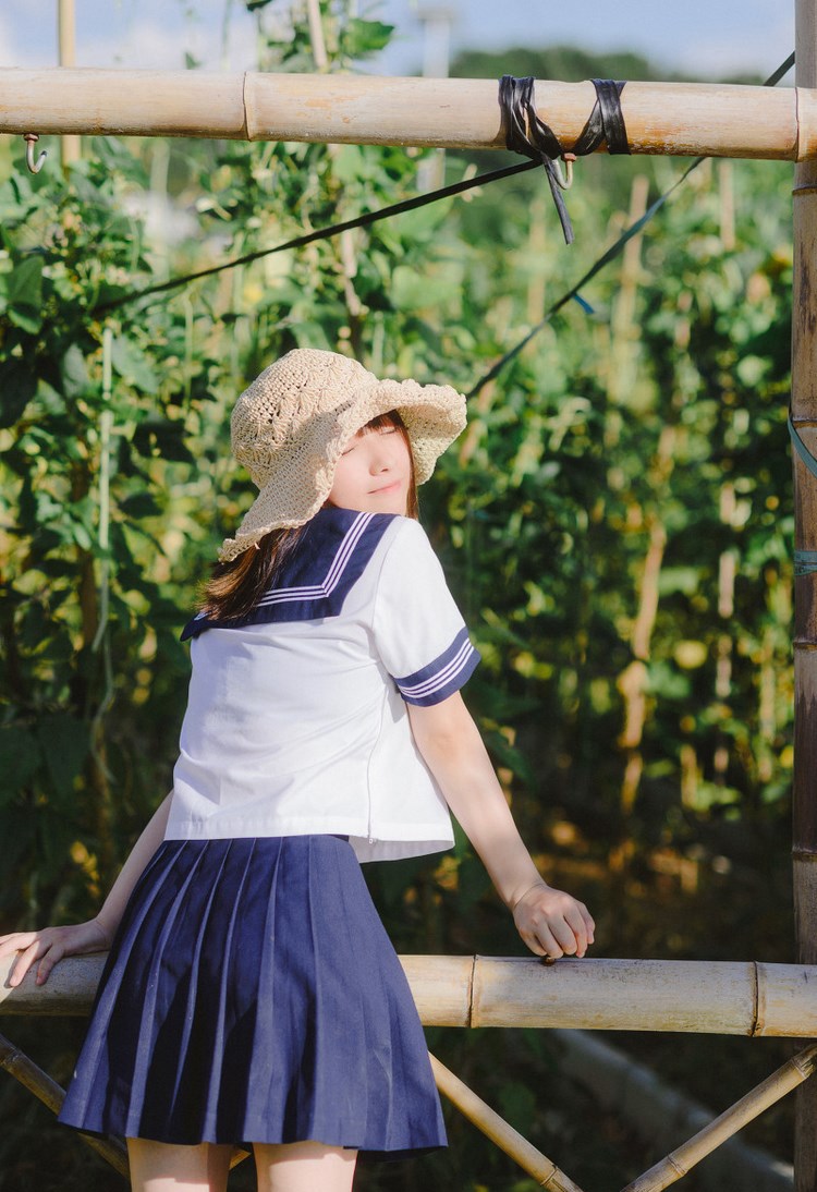 沙滩比基尼美女性感诱惑写真 