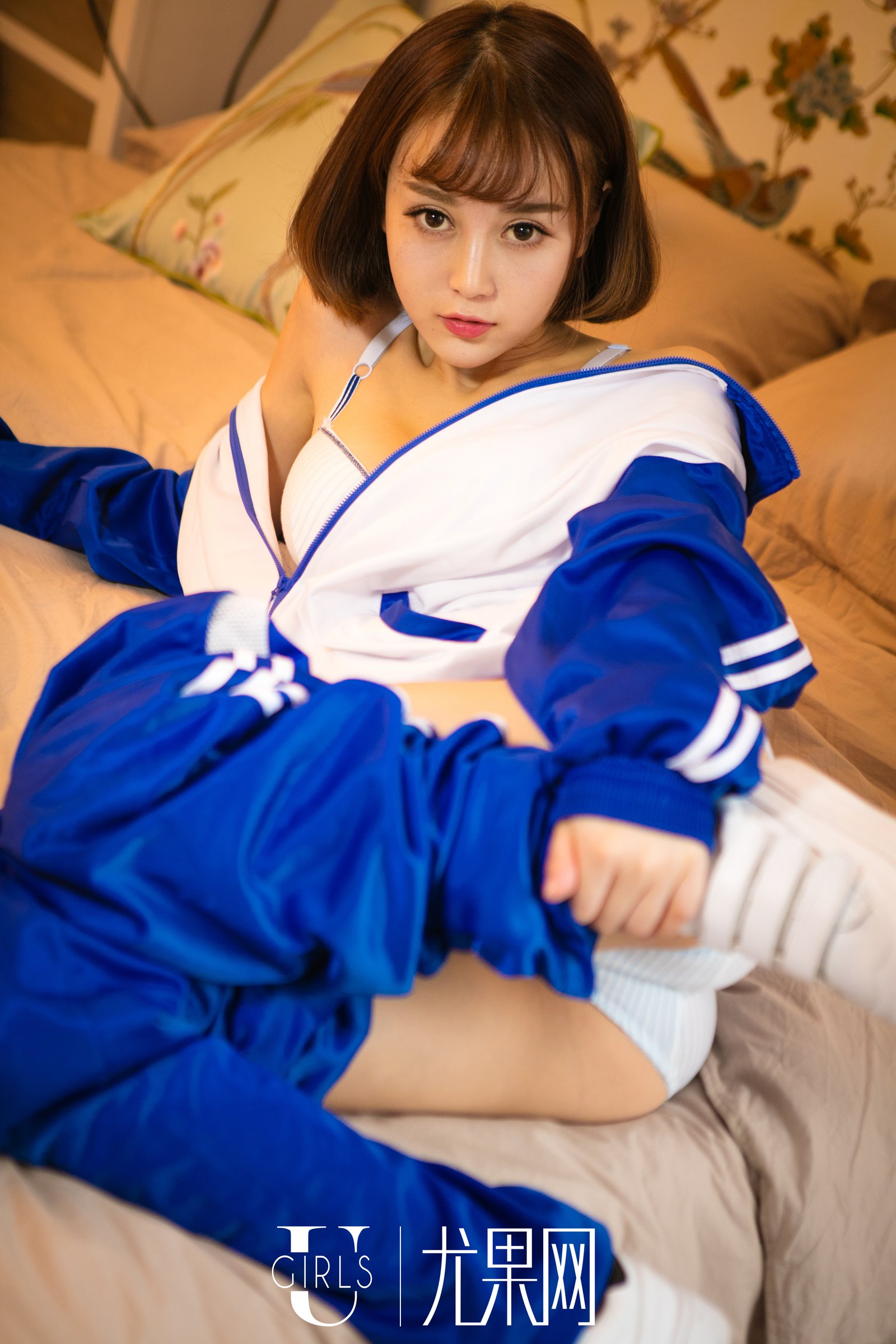 90后小美女小米KittyCOS性感摄影集锦 