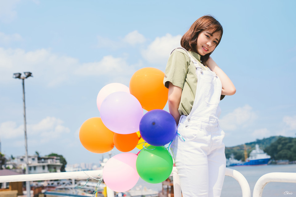 极品制服美女私房诱人写真 