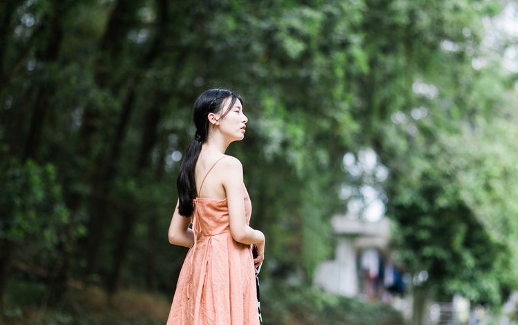 极品美女尤物苏可可大胸比基尼写真 