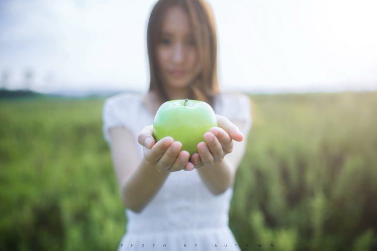 性感黑色蕾丝内衣美女私房写真 