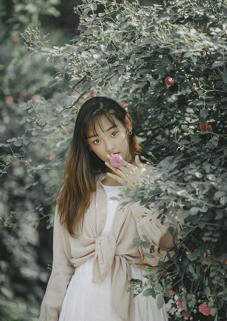 性感美胸美女郭婉祈浴室湿身诱人写真 