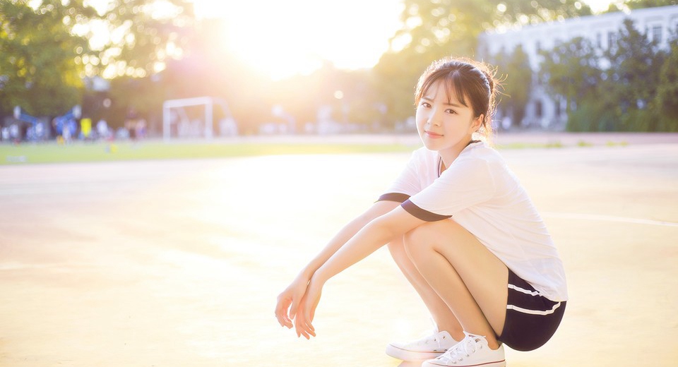 性感酥胸美女私房诱人高清写真 