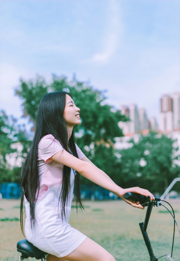 高清性感美女睡衣私房诱惑写真图片 