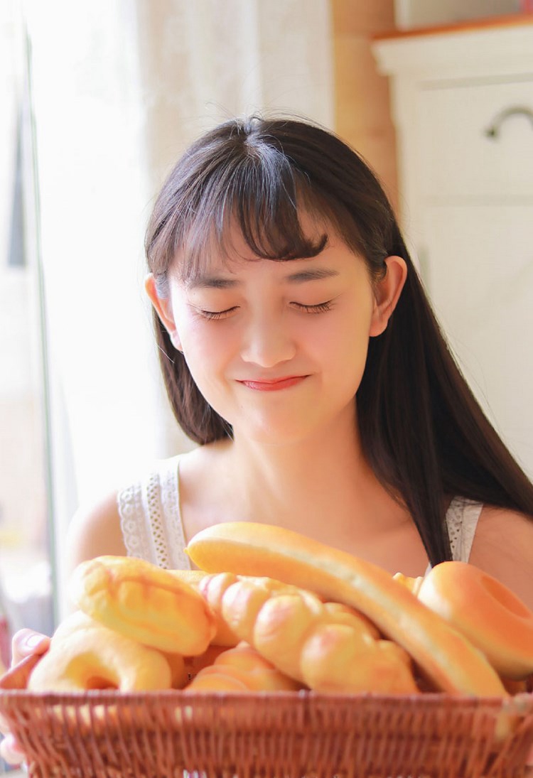 极品尤物美女妲己浴室大秀性感迷人酥胸 