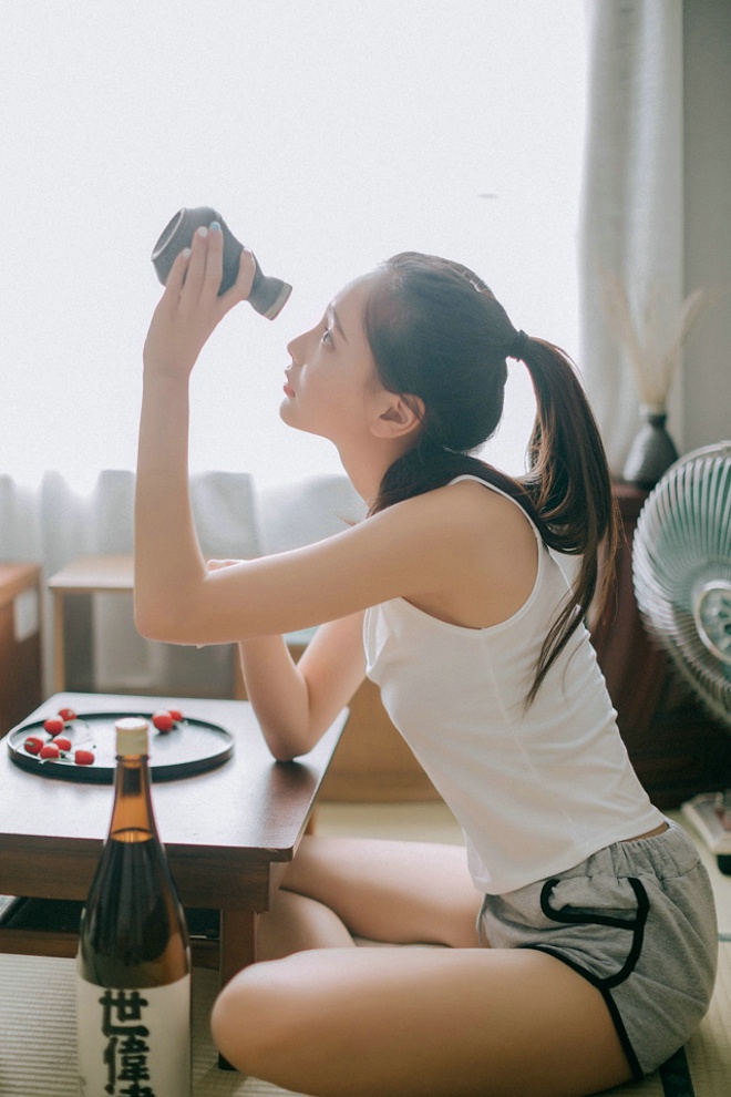 宅男女神性感私房美乳写真 