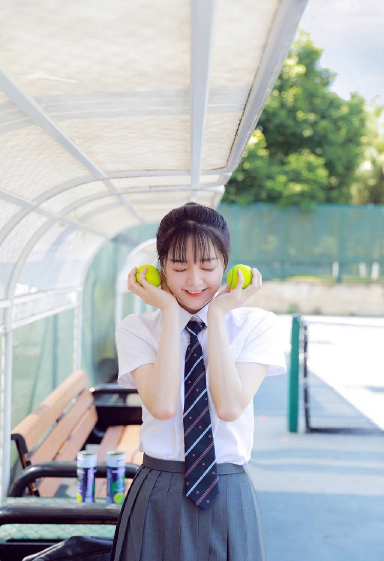 性感护士制服美女私房诱人写真 