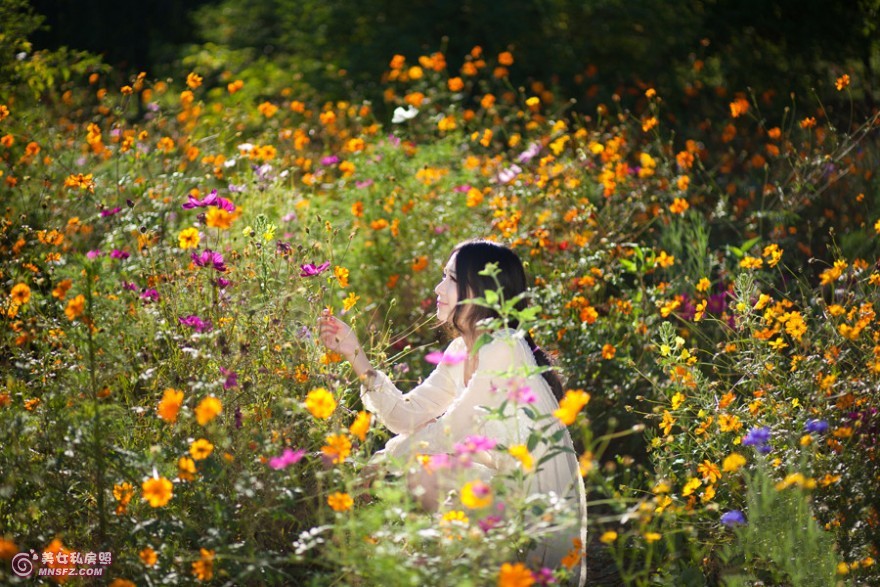 护士制服美女性感诱惑写真 