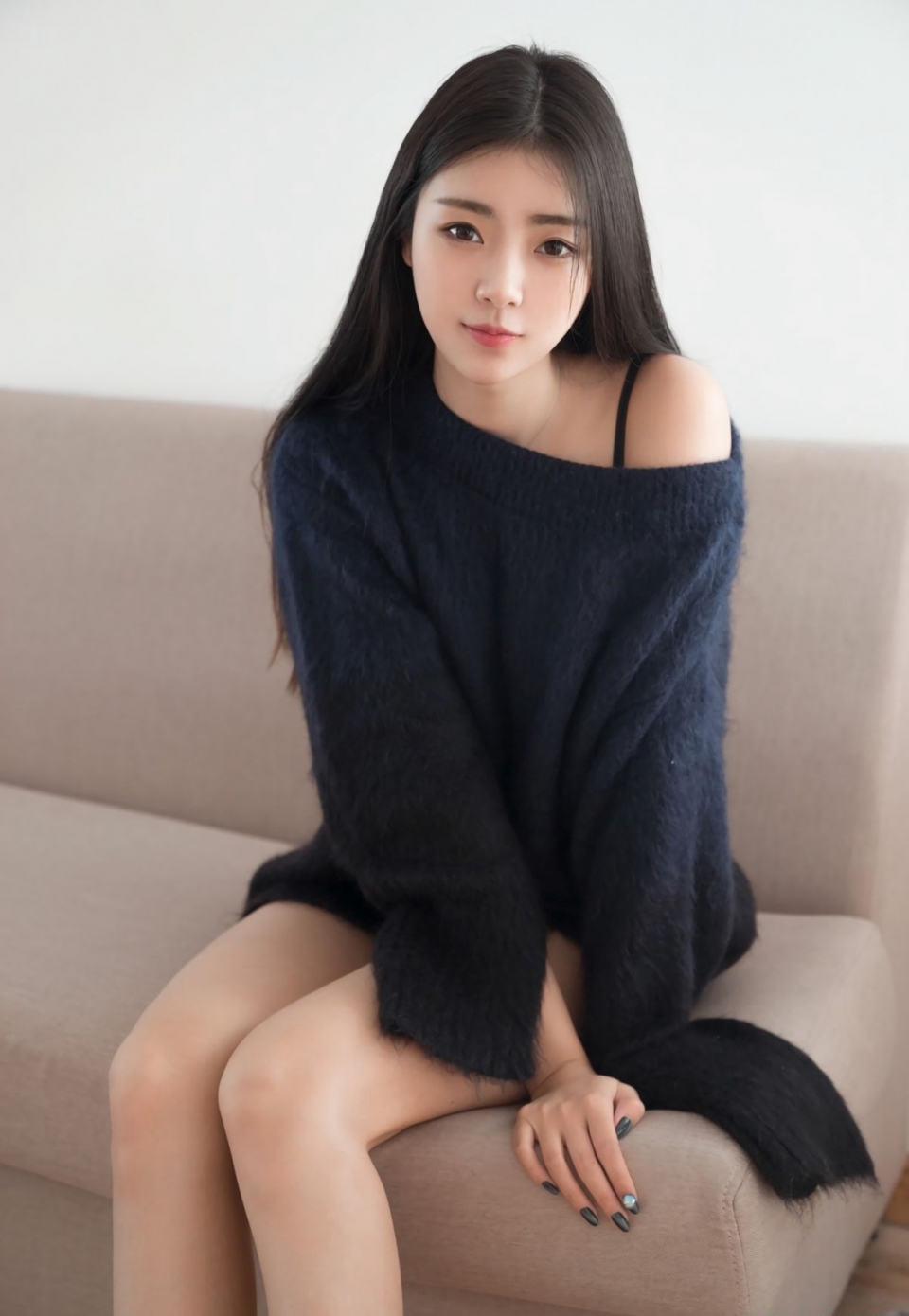 90后美女嫩模潇潇性感养眼图片 