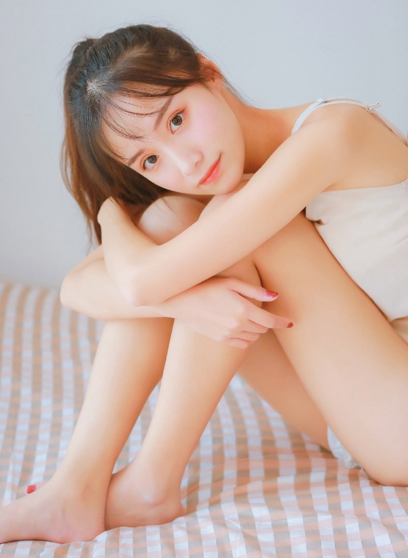 妩媚内衣美女私房性感写真 