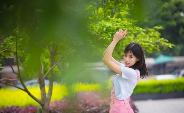 台湾美女模特辛尤里性感私房照 