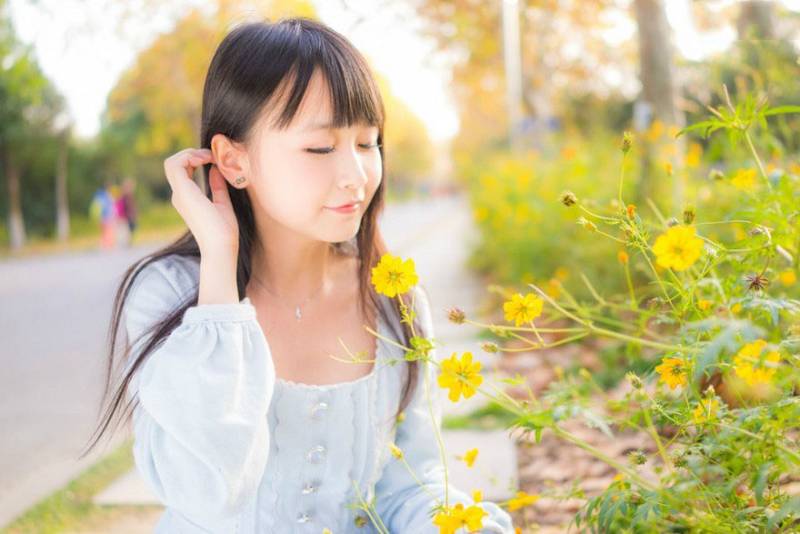 性感美胸美女琪琪私房诱人写真 