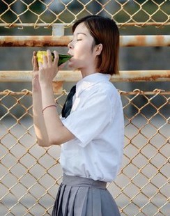 性感酥胸美女杨棋涵私房诱人写真 