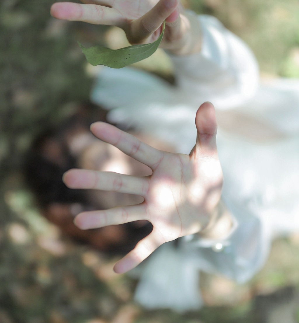 性感酥胸美女诱人高清写真 