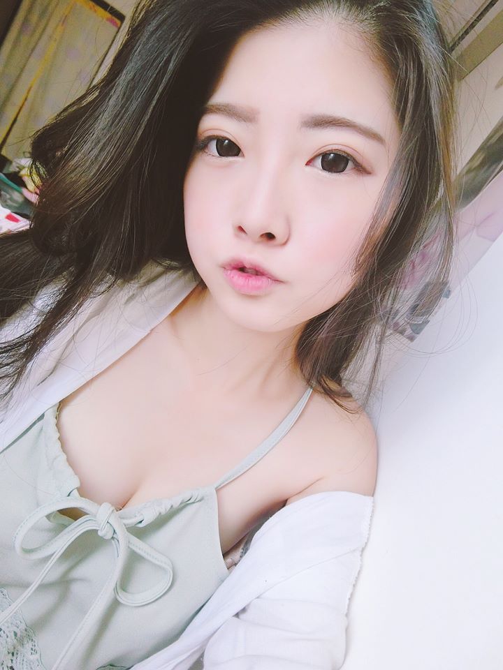 高颜值美女舒舒SuSu私拍美图合集 