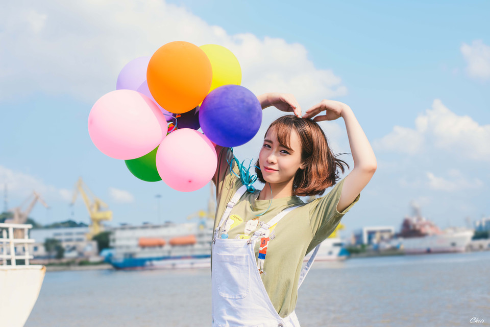 极品制服美女私房诱人写真 