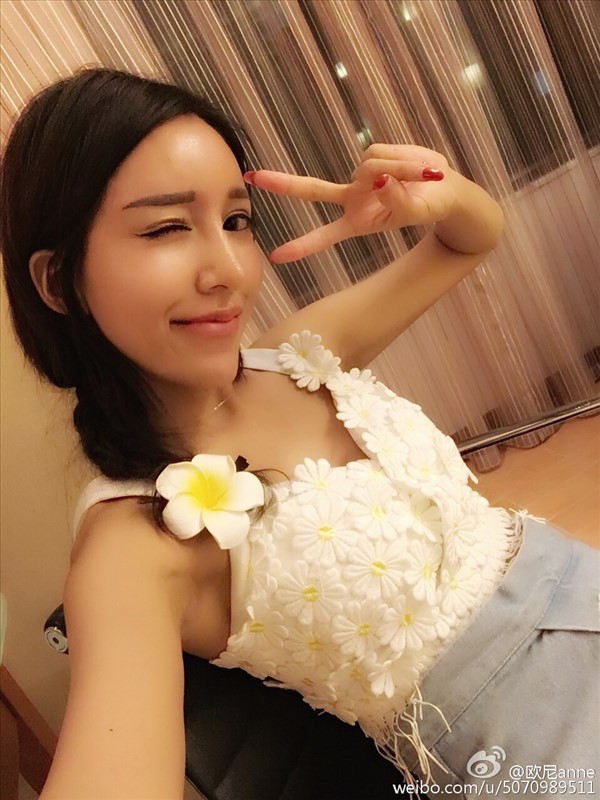 90后萌妹子欧尼anne微博照片美美哒 