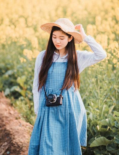 美女模特性感内衣翘臀写真 