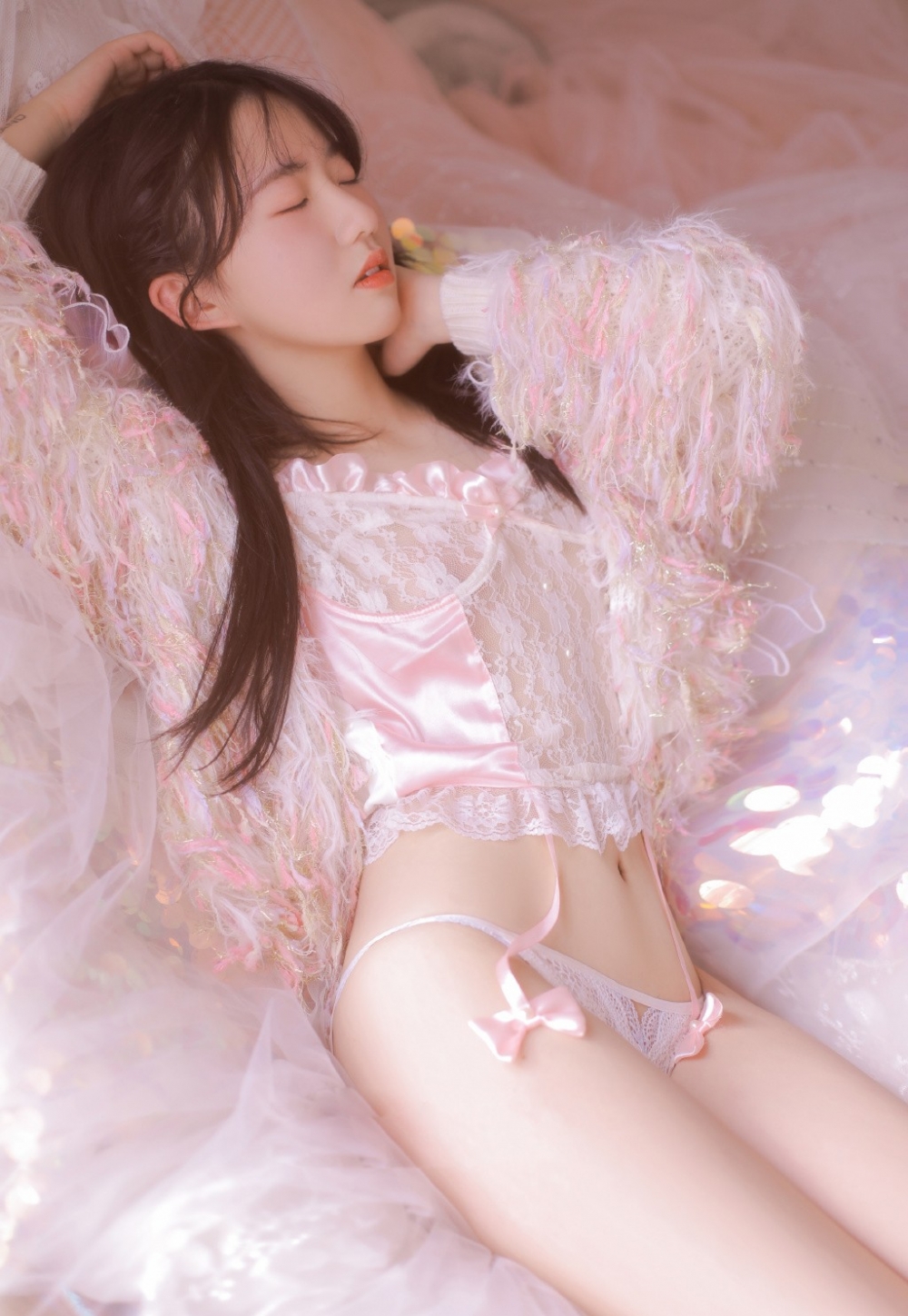 粉嫩美女萝莉翘臀性感写真 