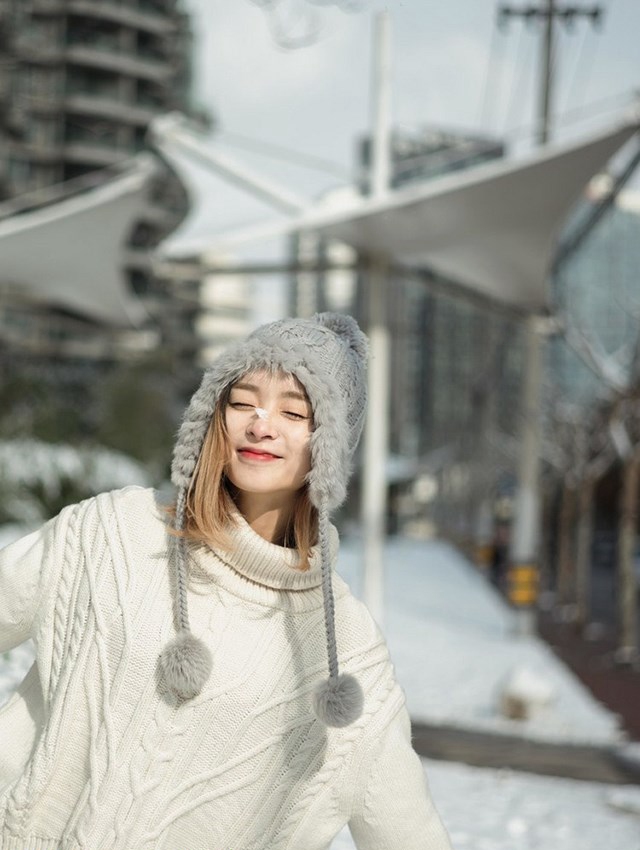 90后美女嫩模萌琪琪酥胸性感诱人写真图片 