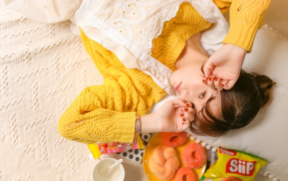 面包少女私房清纯脸蛋性感美腿漂亮写真 