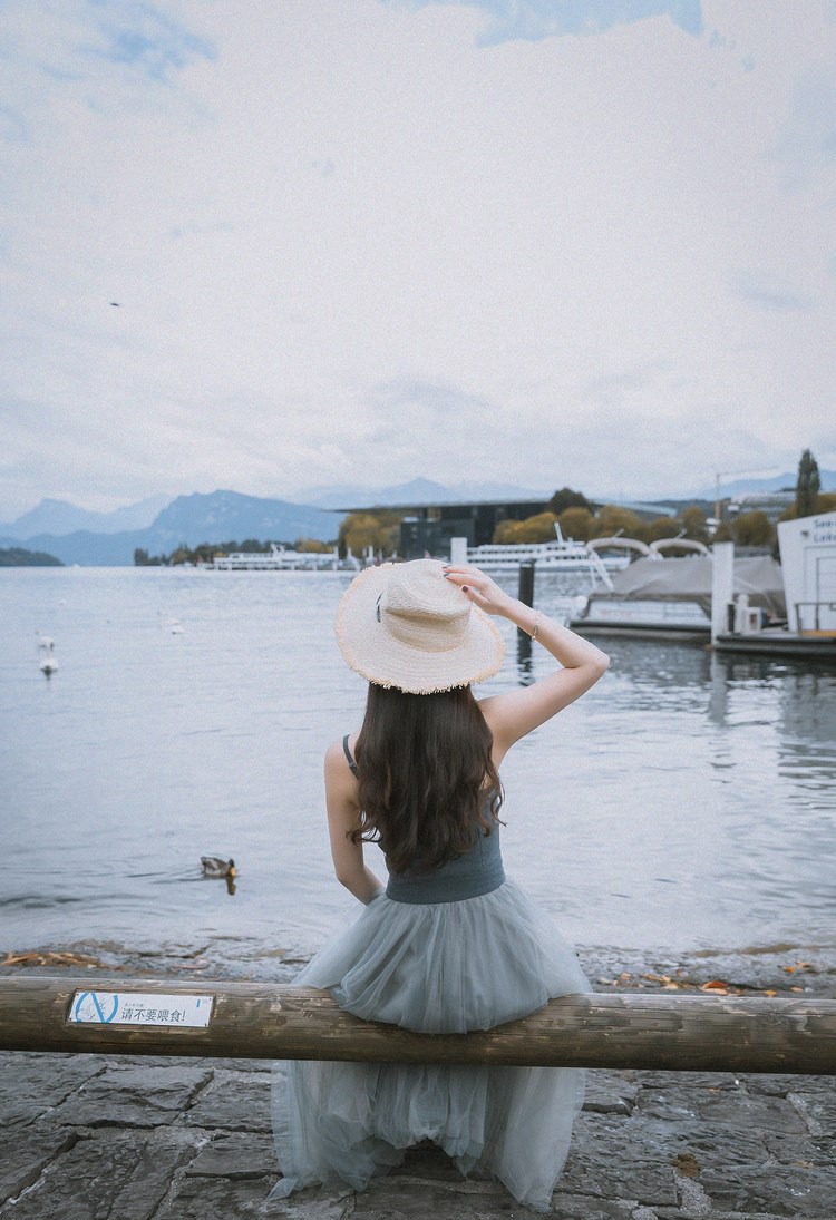 性感美女大安妮水手制服写真 