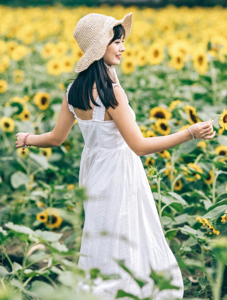 邻家有女初长成 少女情怀总是诗 