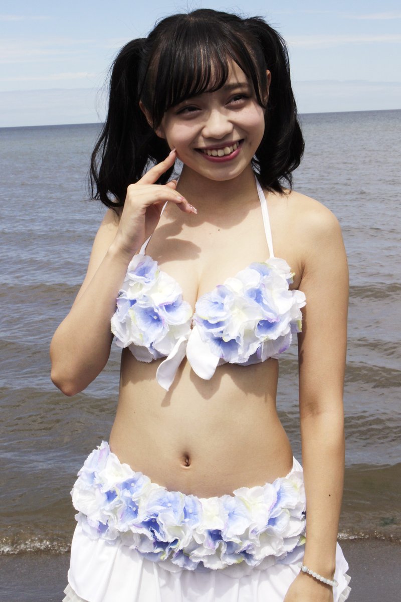 日本美少女手塚せいあ海边比基尼写真 