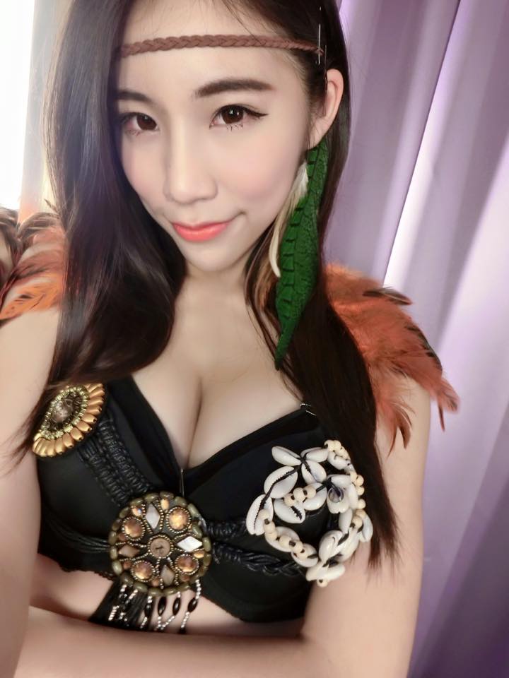 身材苗条的美女林倩宇Amber摄影图片合辑 