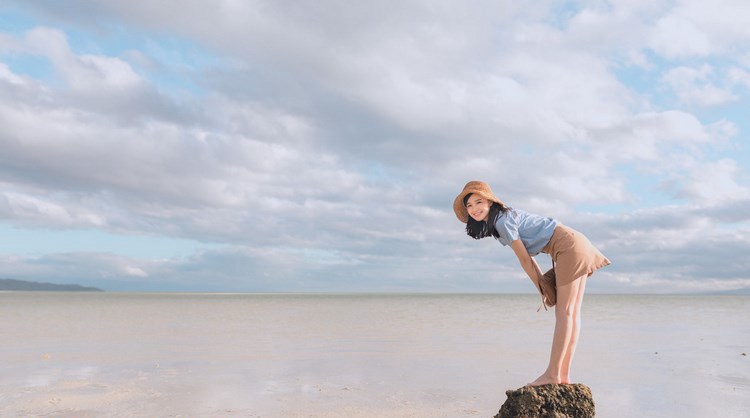 成熟风韵美女土肥圆矮挫穷性感写真 