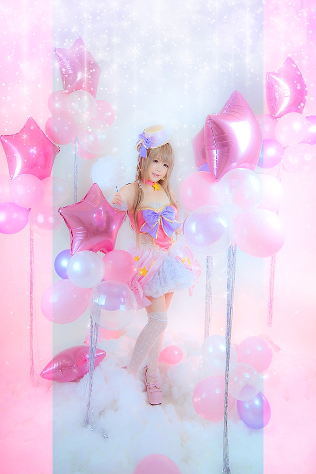 《LoveLive!》南小鸟cosplay甜美动人写真 