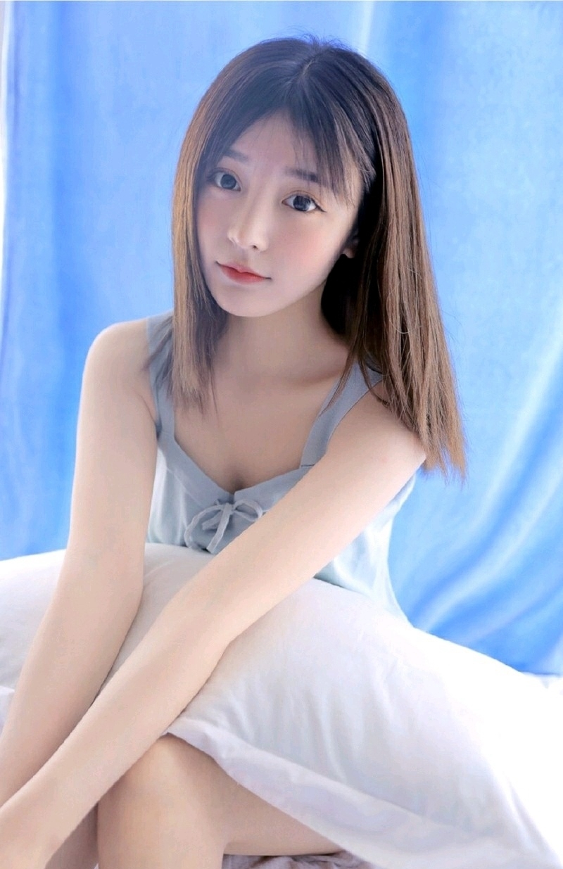 软萌娇美小美女美腿性感私房写真 