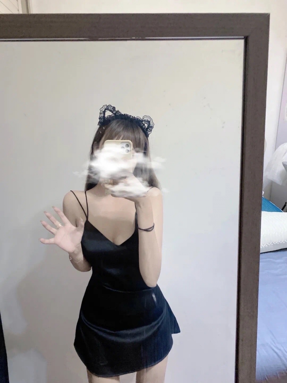 尤果网美女王林私房性感写真酥胸诱人 