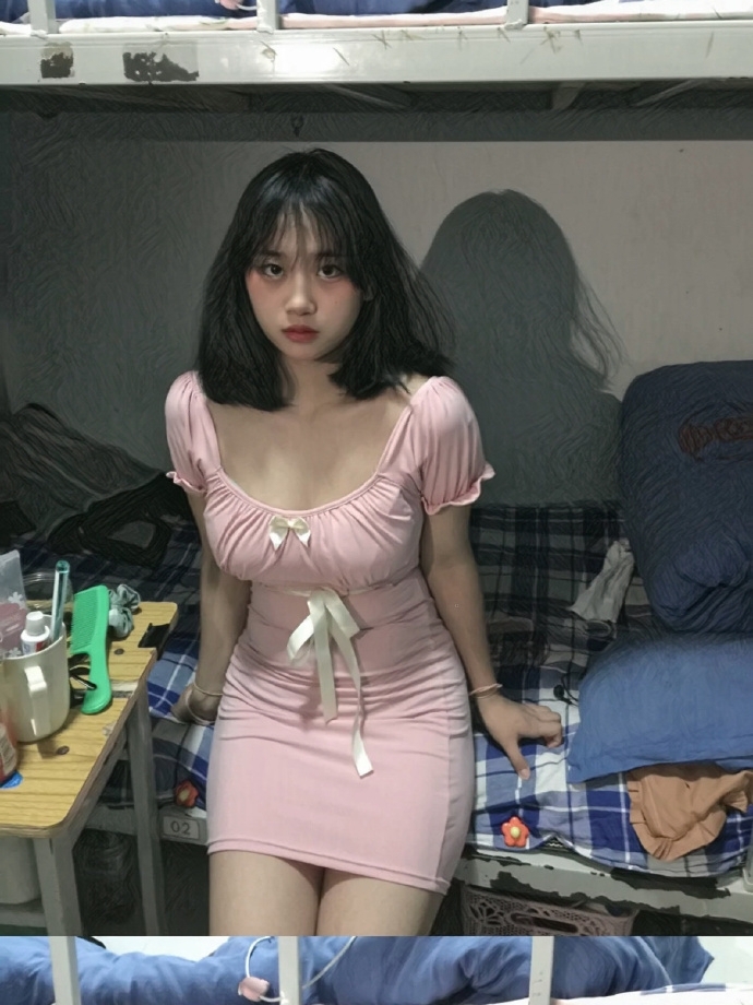 性感嫩模思茹私房美腿情趣内衣写真 