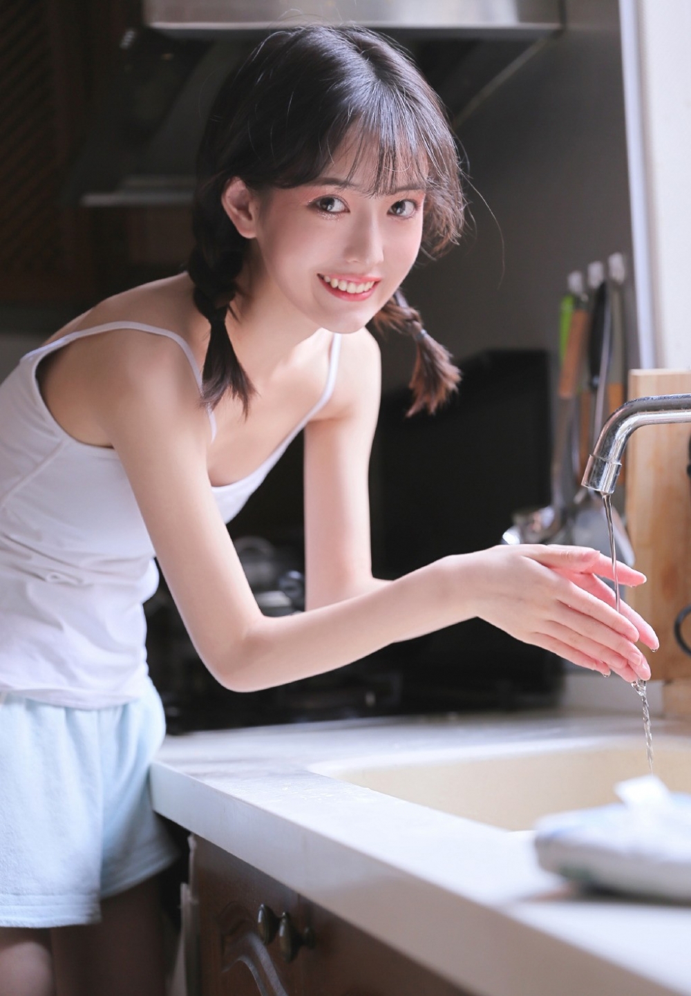 甜食系美女性感居家写真 