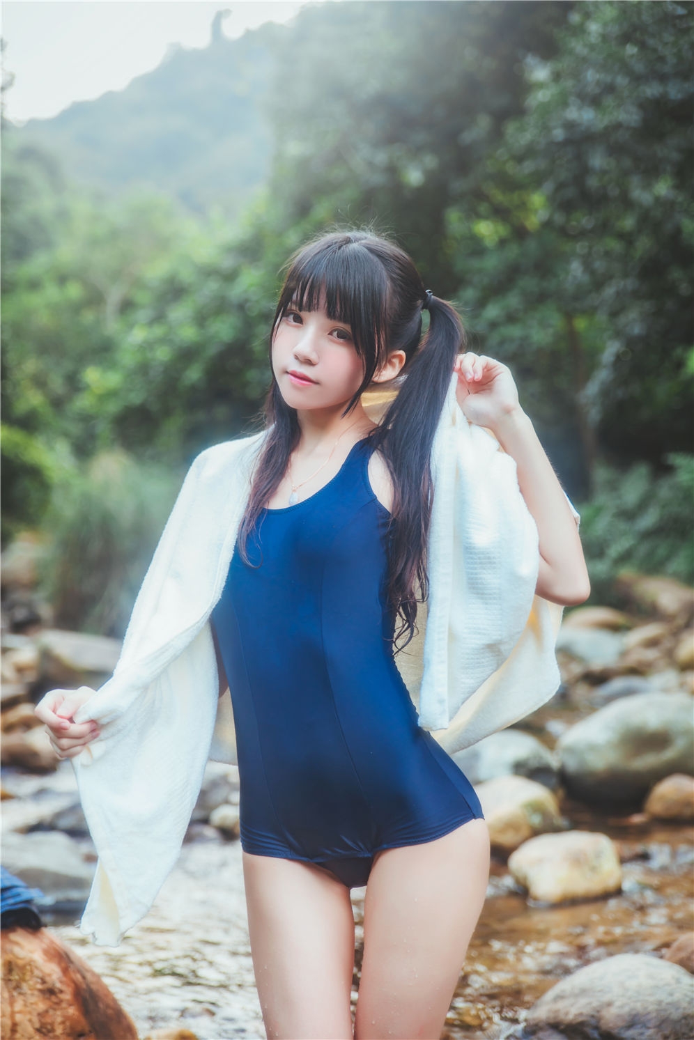 超正死库水双马尾美少女性感湿身写真 