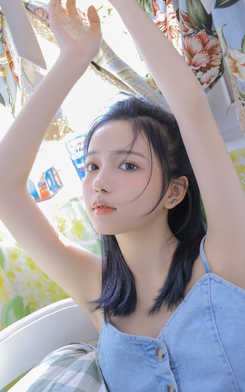 运动少女牛仔露肩连衣裙甜美性感风清新写真合集 