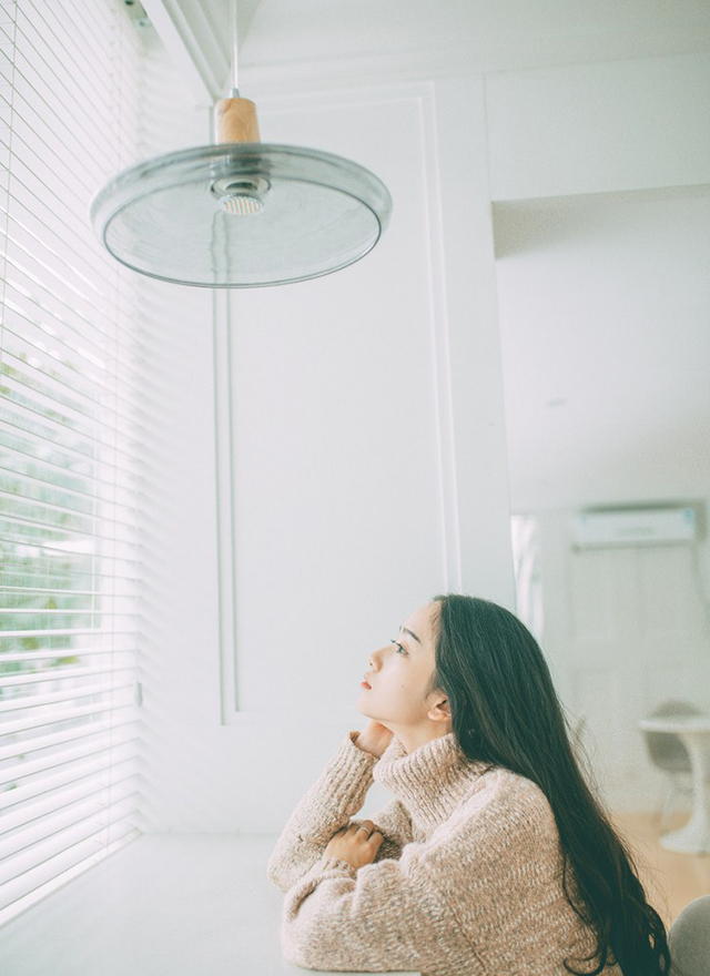 亚洲长腿美女模特丝袜诱惑性感迷人激情写真 