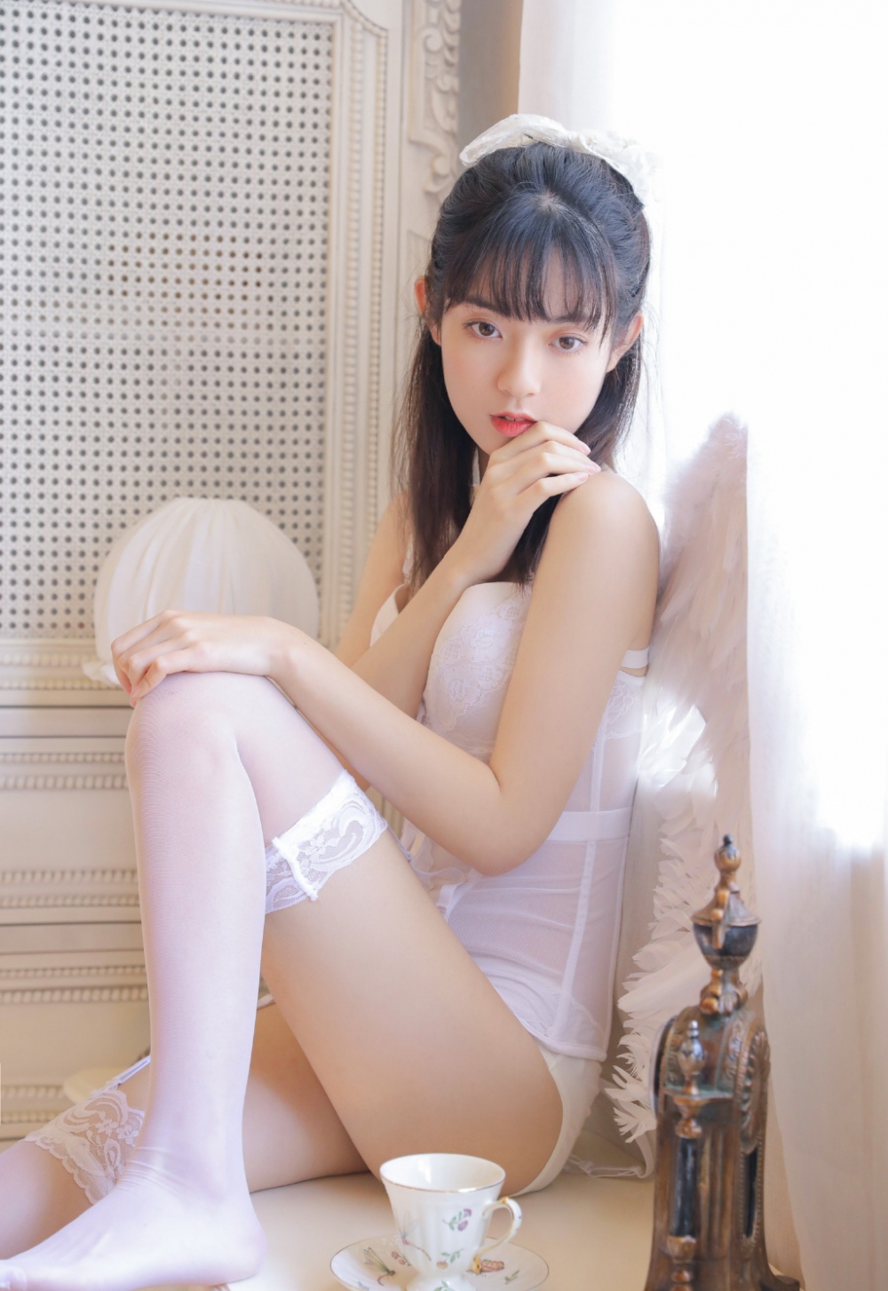 天使少女蕾丝连体衣性感写真图片 