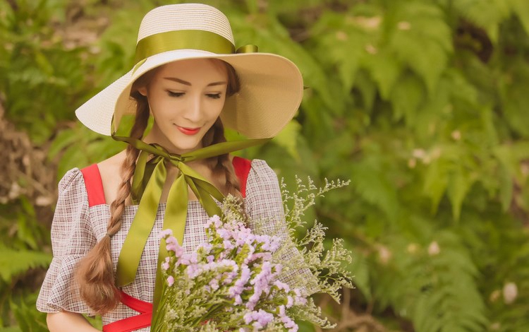 性感美女芝芝泳装写真美乳诱人 