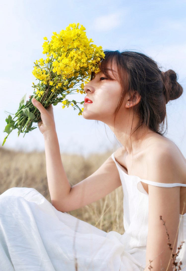 萝莉美女鹿野希制服性感写真内衣诱惑 