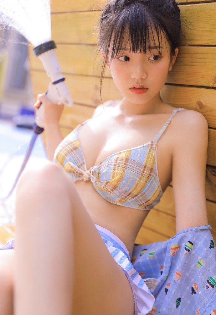 清纯萝莉美女内衣性感写真白嫩迷人 