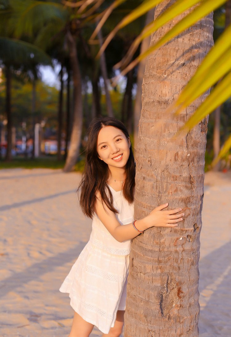 性感女神前凸后翘性感高跟红裙写真 